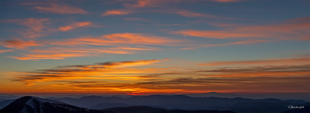 Pesaggio al tramonto dei Monti Sibillini